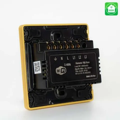 Công tắc cảm ứng vuông 3