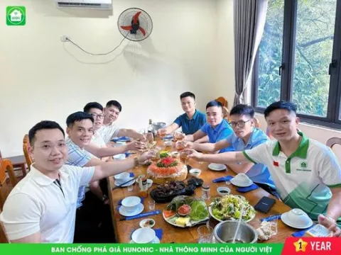 sinh nhật ban chống phá giá