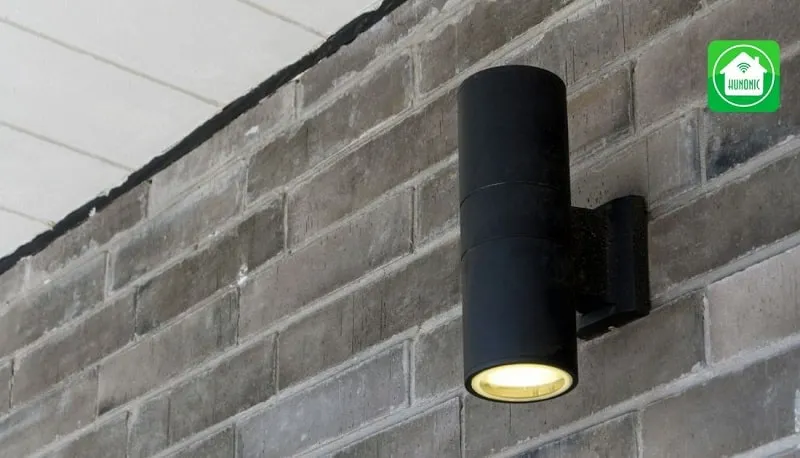 Đèn treo tường cấu tạo từ chất liệu cao cấp, sản xuất trên dây chuyền công nghệ hiện đại