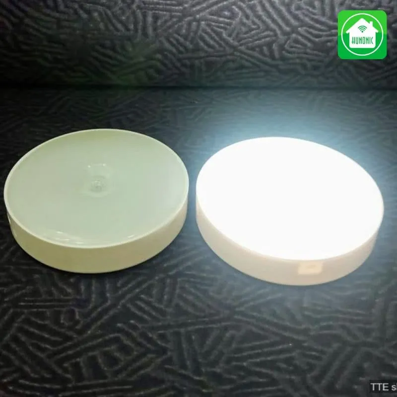 Đèn cảm ứng được lắp đặt trong nhà kho có thể giảm thiểu tối đa hóa đơn tiền điện mỗi tháng