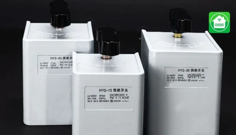 Việc lắp đặt công tắc đảo chiều không cũng tương tự như lắp đặt các loại công tắc thường