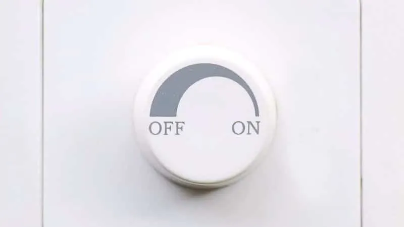 Công tắc dimmer cho đèn, quạt sử dụng để điều chỉnh cho các thiết bị