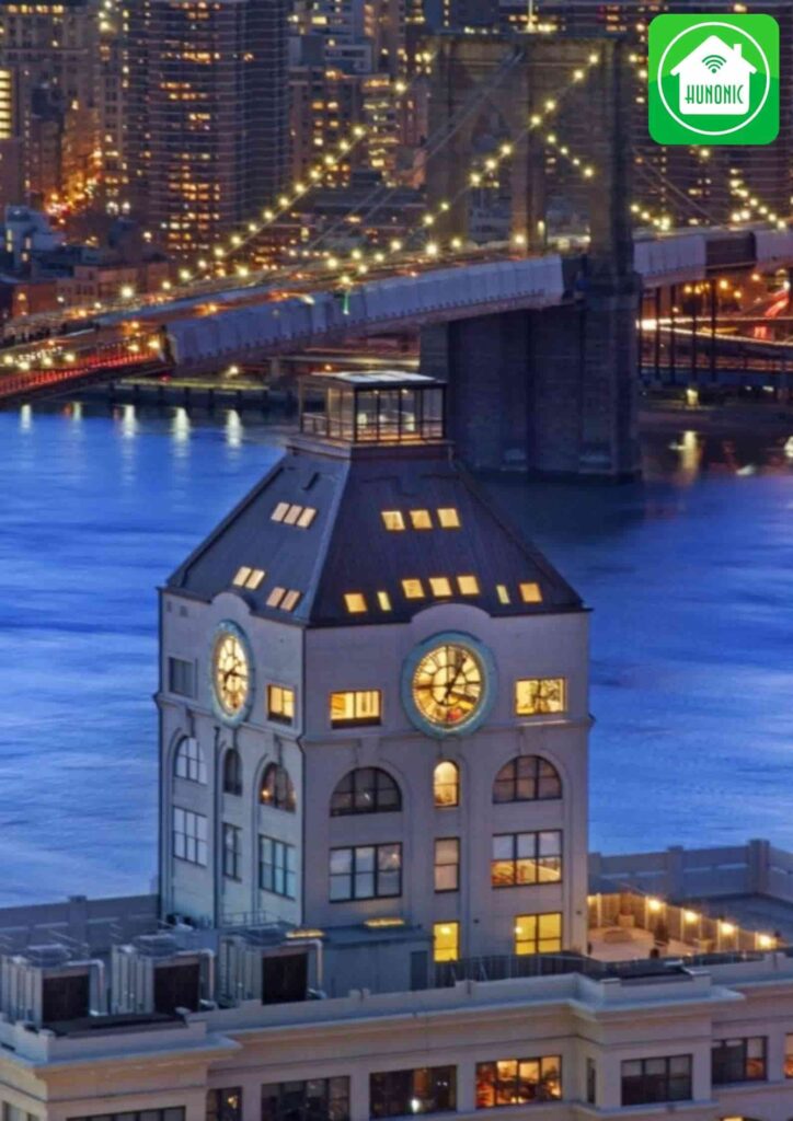 Căn biệt thự tháp Clock ở Brooklyn, New York