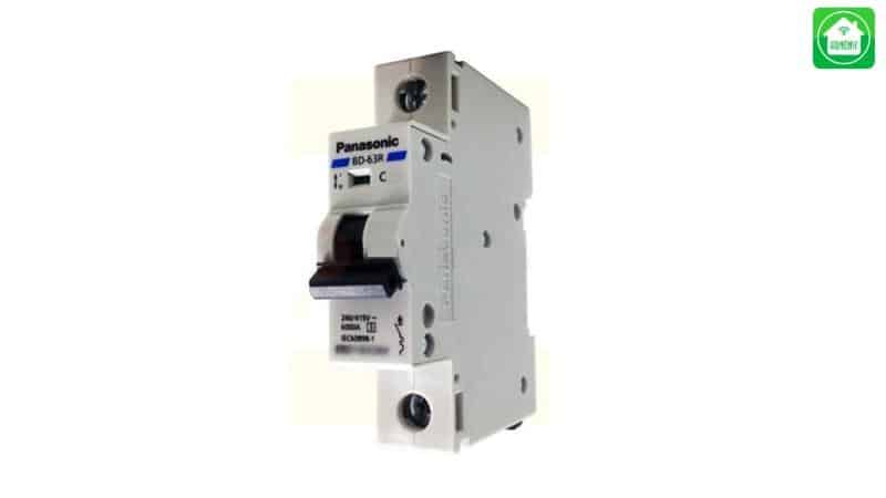 Aptomat panasonic