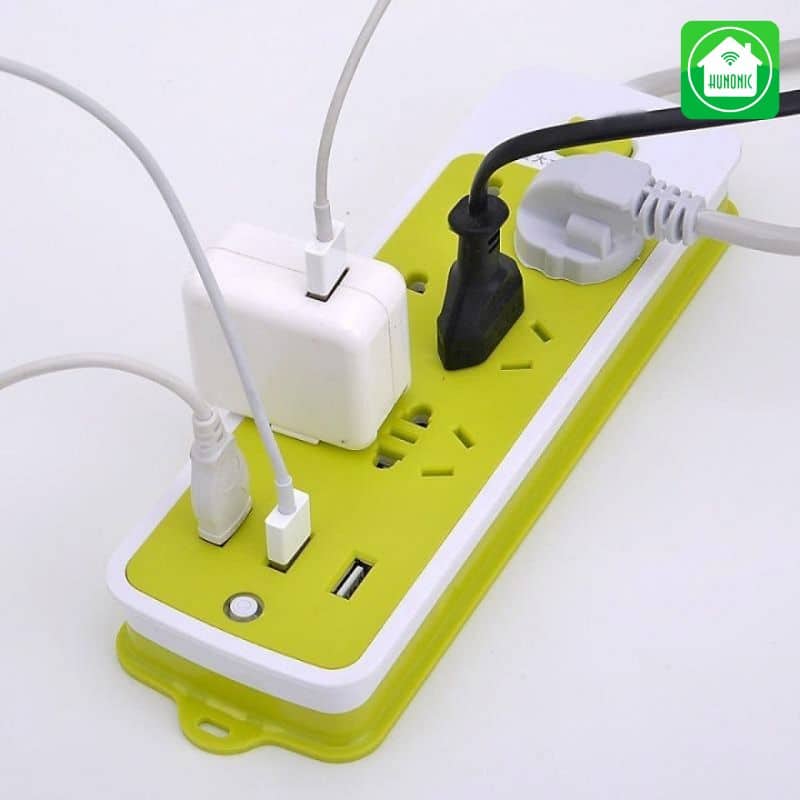 Mỗi ổ điện được thiết kế nằm gọn trong khung nhựa chắc chắn nhằm cố định các lá đồng